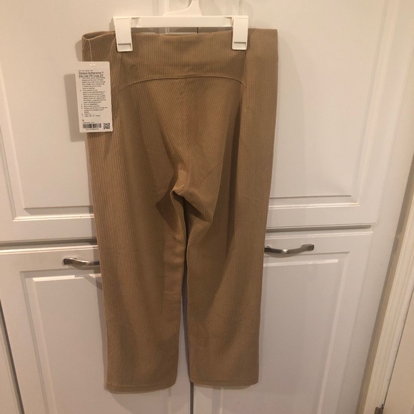 NWT Lululemon Ribbed Softstreme Zip-Leg High-Rise Cropped Pant 25" - Picture 2 of 4